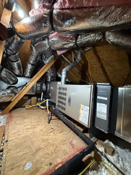 Air handler with insulated flex ductwork in Houston attic